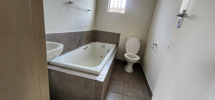 3 Bedroom Property for Sale in Sky City Gauteng