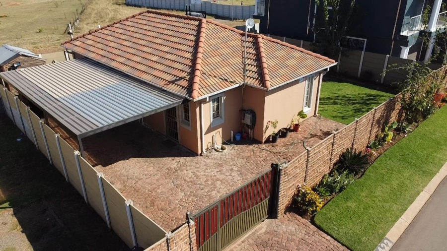 3 Bedroom Property for Sale in Sky City Gauteng