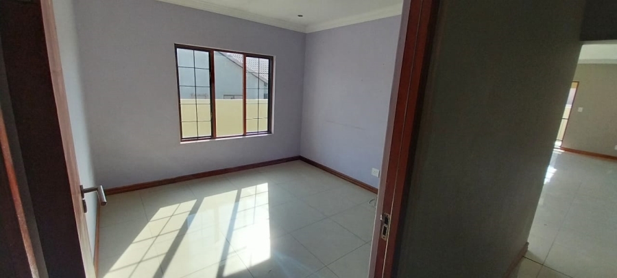 3 Bedroom Property for Sale in Thatchfield Hills Gauteng