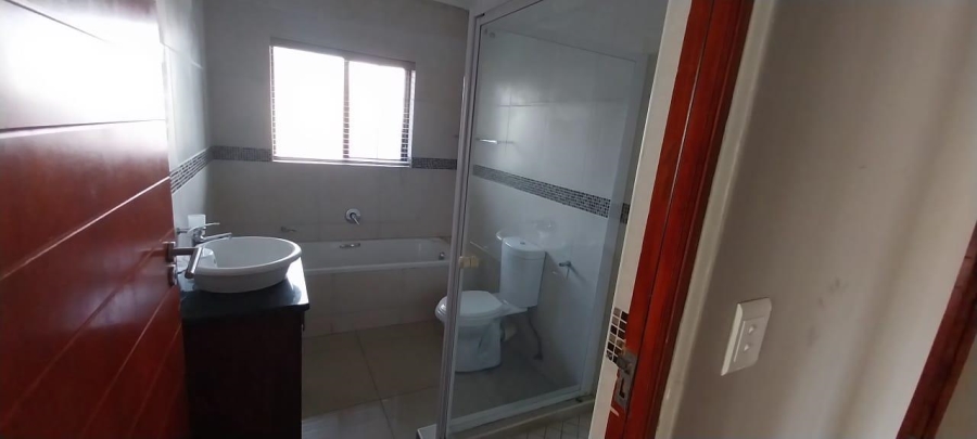 3 Bedroom Property for Sale in Thatchfield Hills Gauteng