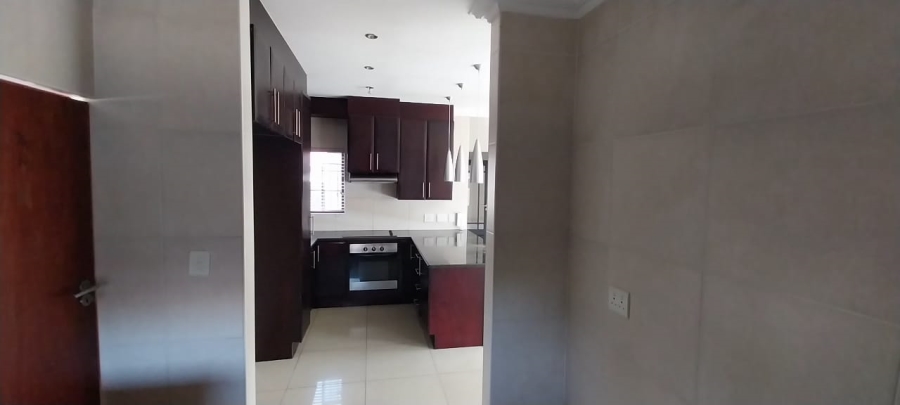 3 Bedroom Property for Sale in Thatchfield Hills Gauteng