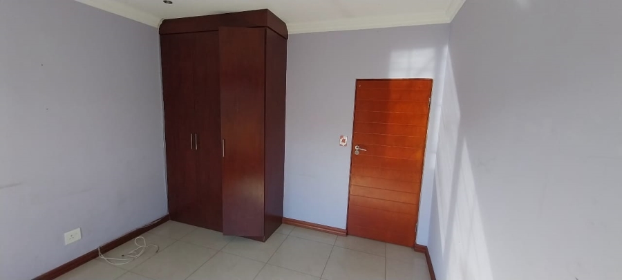 3 Bedroom Property for Sale in Thatchfield Hills Gauteng