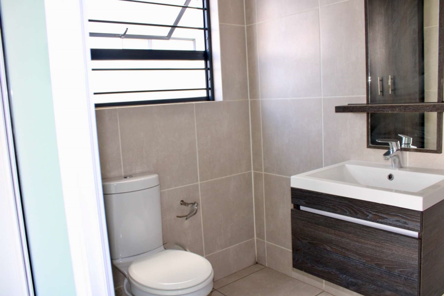 3 Bedroom Property for Sale in Petervale Gauteng