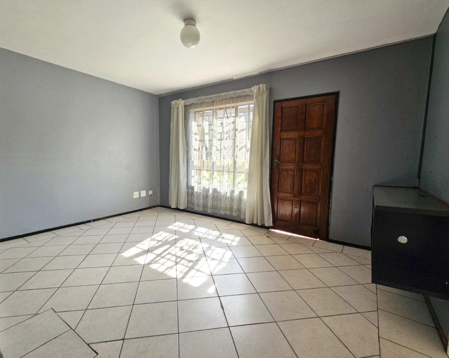 2 Bedroom Property for Sale in Roodepoort West Gauteng