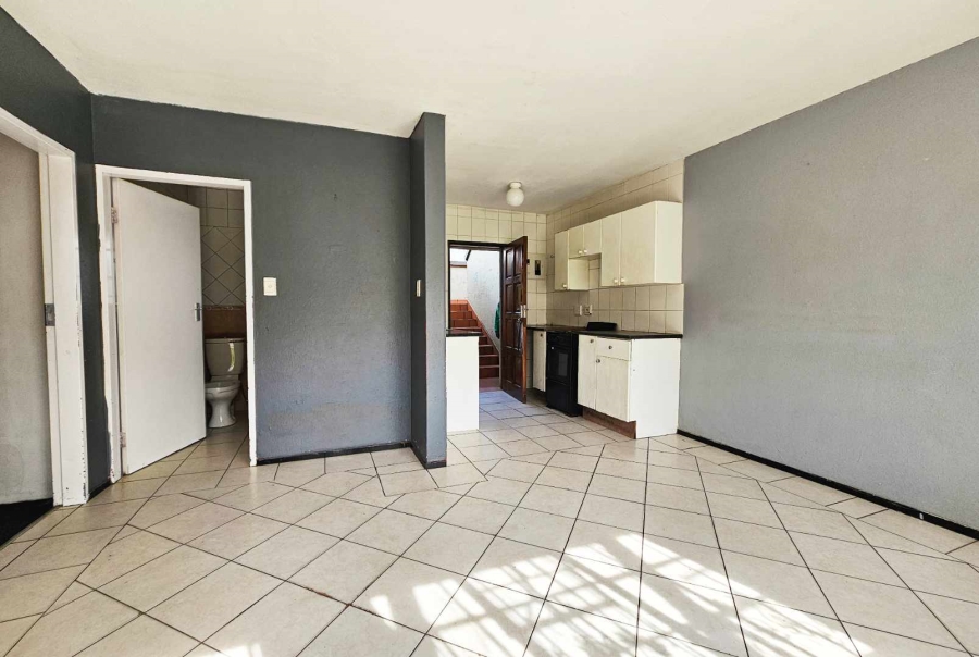 2 Bedroom Property for Sale in Roodepoort West Gauteng