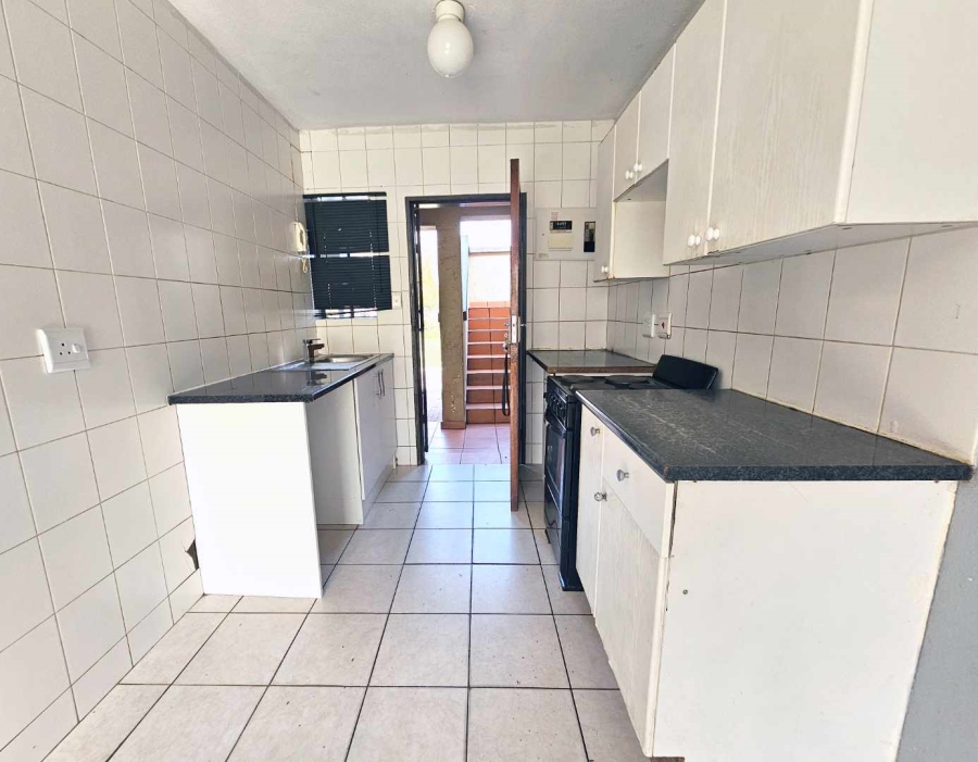 2 Bedroom Property for Sale in Roodepoort West Gauteng