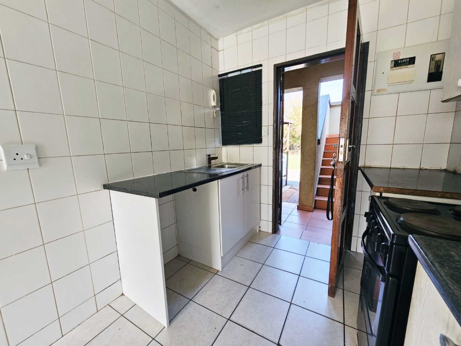 2 Bedroom Property for Sale in Roodepoort West Gauteng