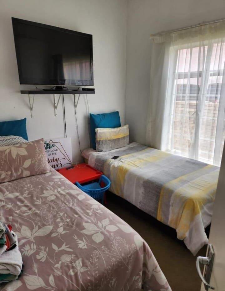 To Let 3 Bedroom Property for Rent in Noordwyk Gauteng