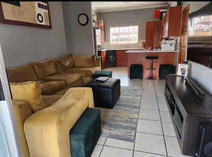 To Let 3 Bedroom Property for Rent in Noordwyk Gauteng