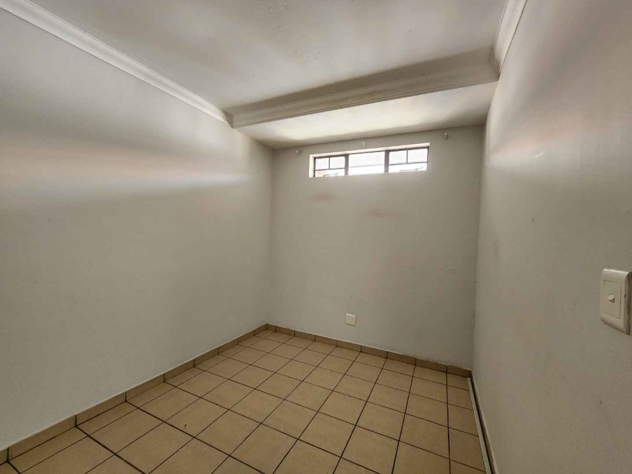 To Let 3 Bedroom Property for Rent in Die Wilgers Gauteng