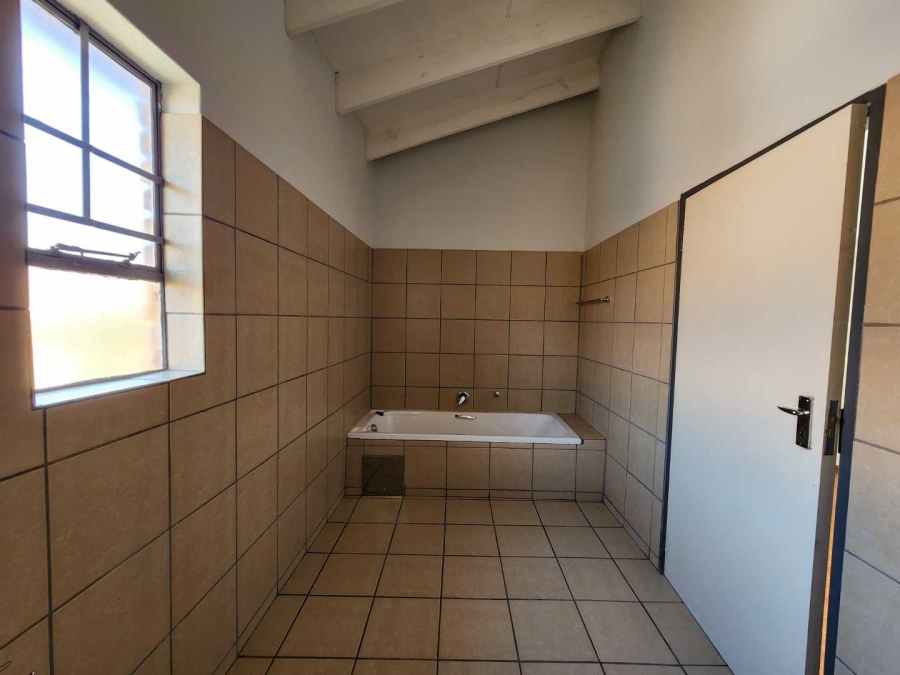 To Let 3 Bedroom Property for Rent in Die Wilgers Gauteng