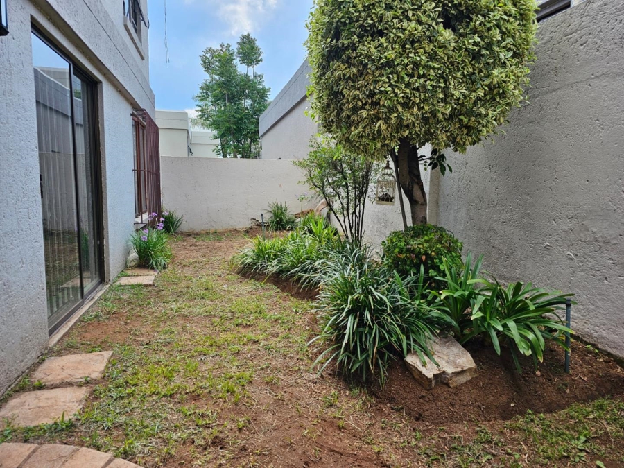 3 Bedroom Property for Sale in Morningside Manor Gauteng