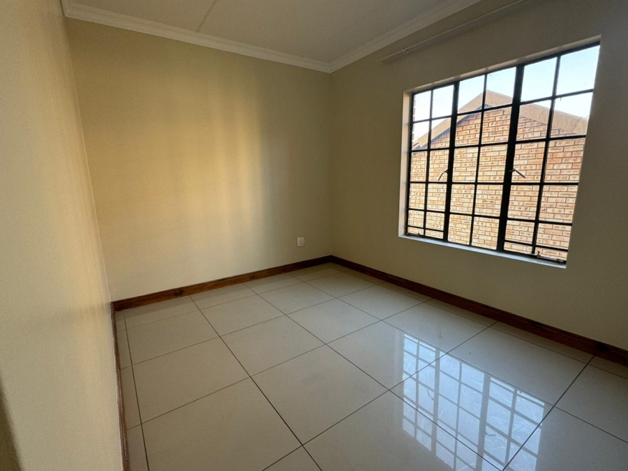 2 Bedroom Property for Sale in Meyersdal Gauteng