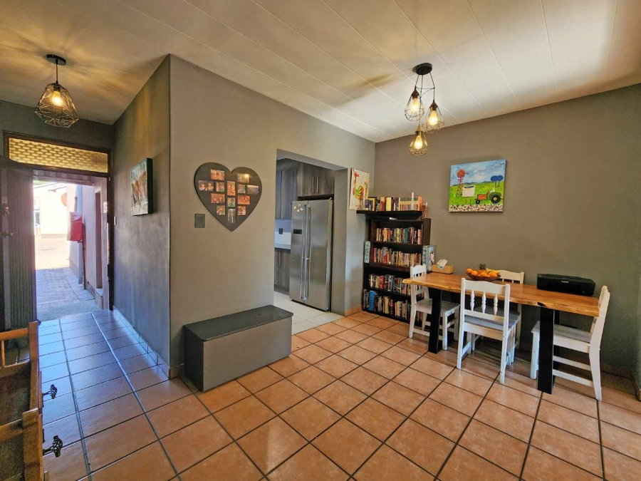 2 Bedroom Property for Sale in Brackenhurst Gauteng