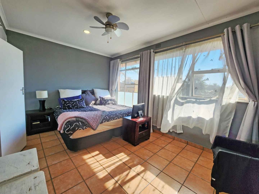 2 Bedroom Property for Sale in Brackenhurst Gauteng