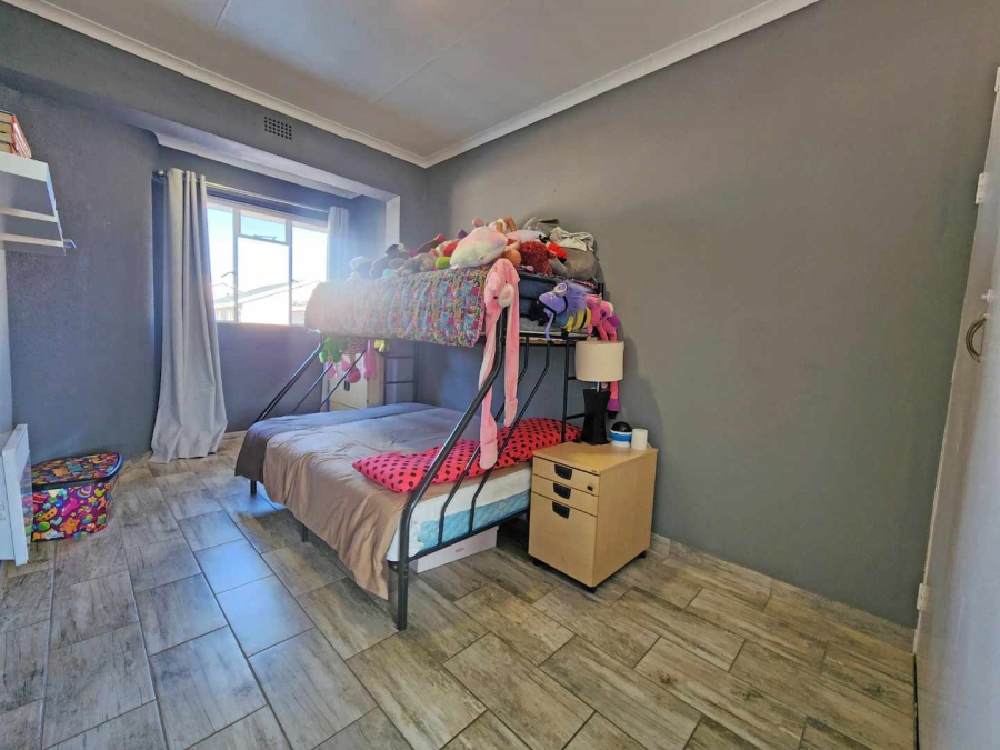 2 Bedroom Property for Sale in Brackenhurst Gauteng