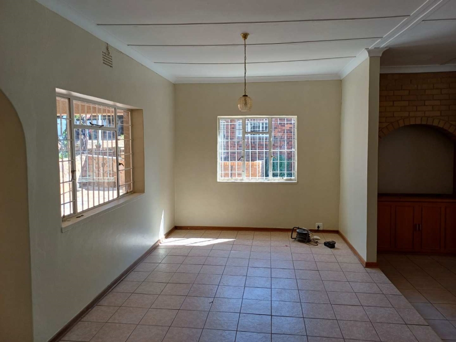 To Let 3 Bedroom Property for Rent in Ruimsig Gauteng