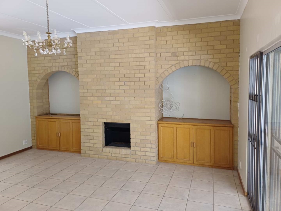 To Let 3 Bedroom Property for Rent in Ruimsig Gauteng