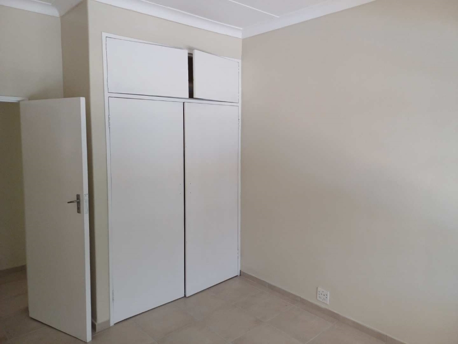 To Let 3 Bedroom Property for Rent in Ruimsig Gauteng