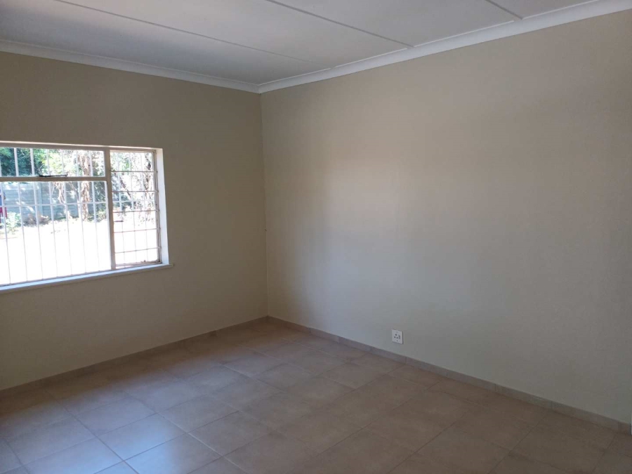 To Let 3 Bedroom Property for Rent in Ruimsig Gauteng