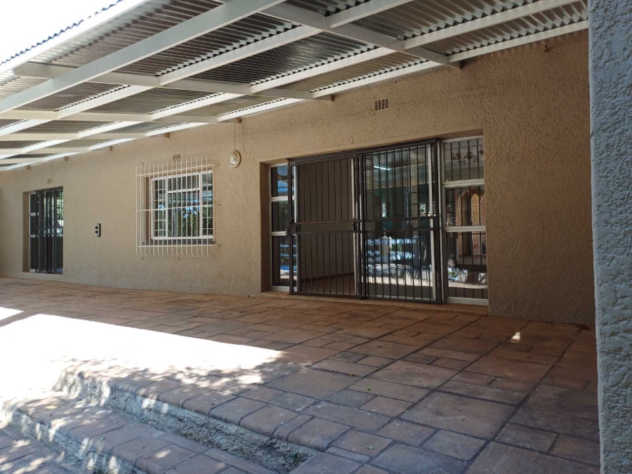 To Let 3 Bedroom Property for Rent in Ruimsig Gauteng