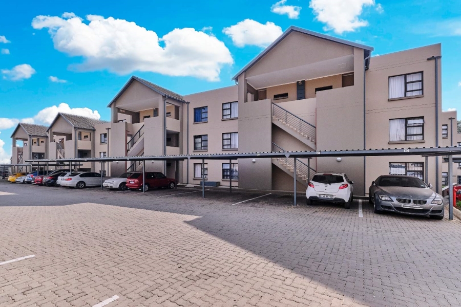 2 Bedroom Property for Sale in Ruimsig Gauteng