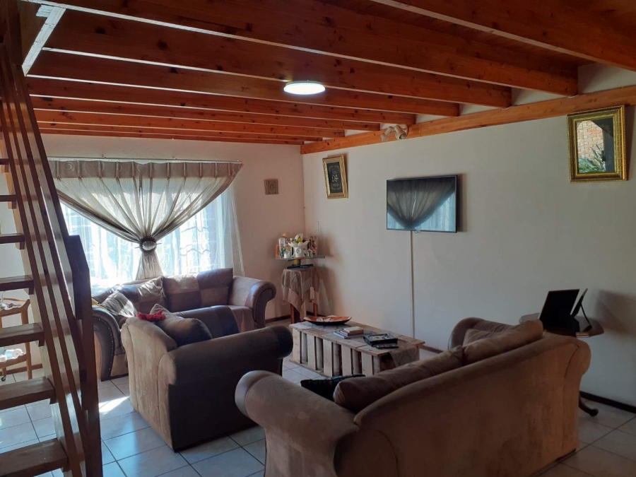 3 Bedroom Property for Sale in Fairland Gauteng