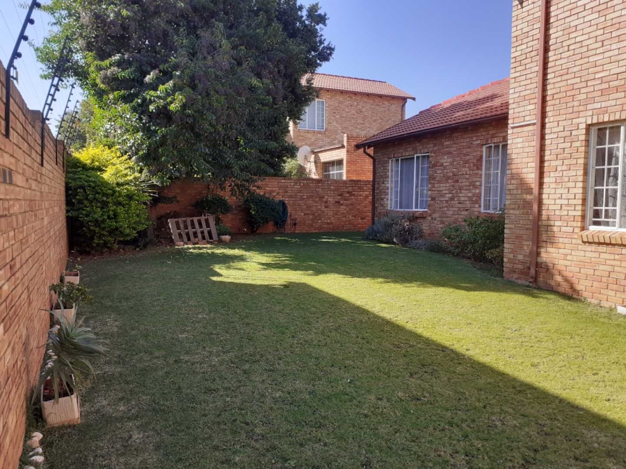 3 Bedroom Property for Sale in Fairland Gauteng