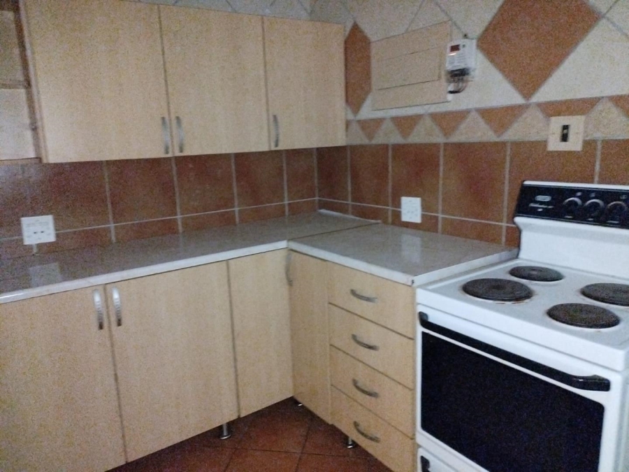 2 Bedroom Property for Sale in Pretoria North Gauteng