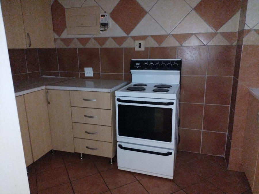 2 Bedroom Property for Sale in Pretoria North Gauteng