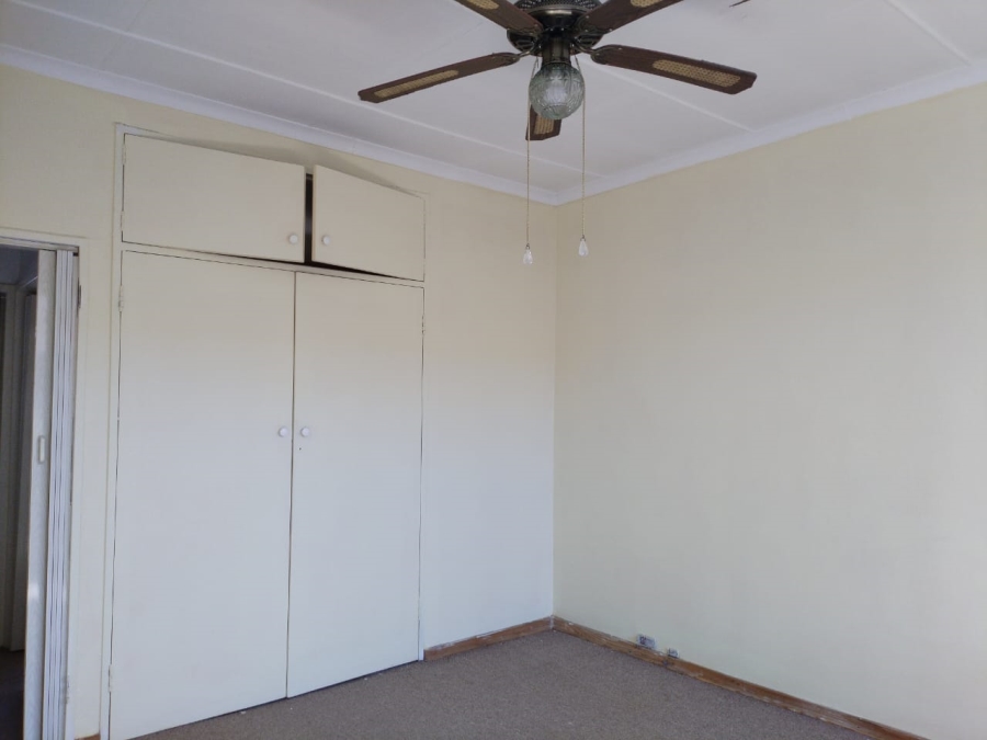 2 Bedroom Property for Sale in Pretoria North Gauteng