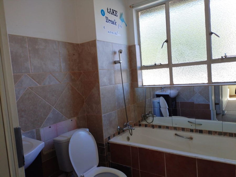 2 Bedroom Property for Sale in Pretoria North Gauteng