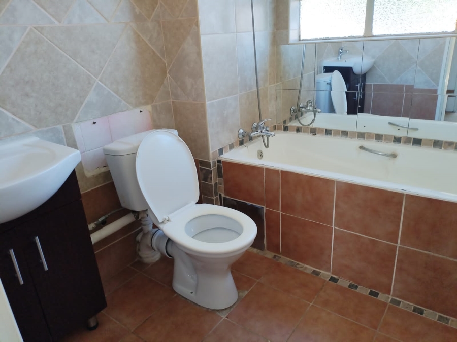 2 Bedroom Property for Sale in Pretoria North Gauteng