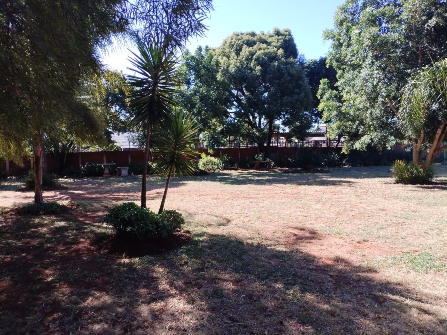 2 Bedroom Property for Sale in Pretoria North Gauteng