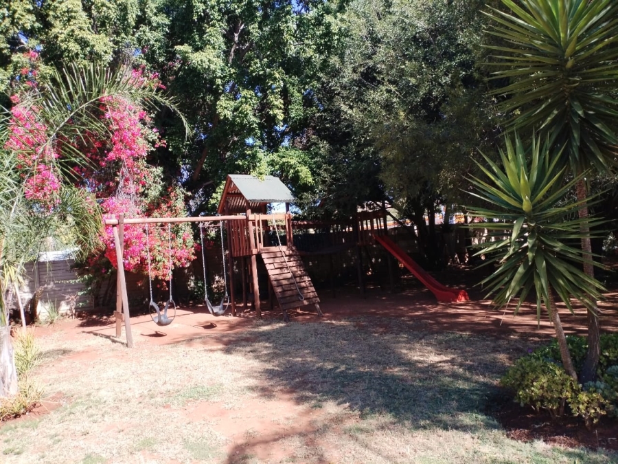 2 Bedroom Property for Sale in Pretoria North Gauteng