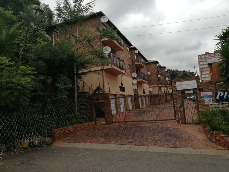 To Let 2 Bedroom Property for Rent in Gezina Gauteng