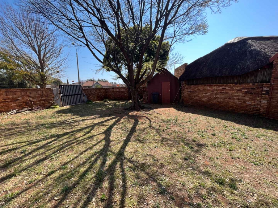 3 Bedroom Property for Sale in Helikonpark Gauteng