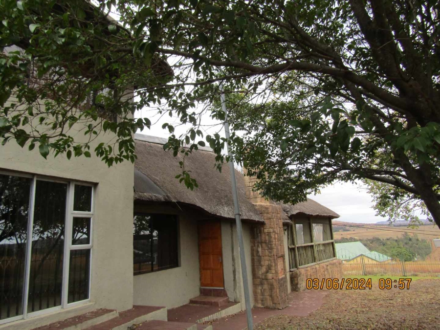 4 Bedroom Property for Sale in Vaaloewer Gauteng