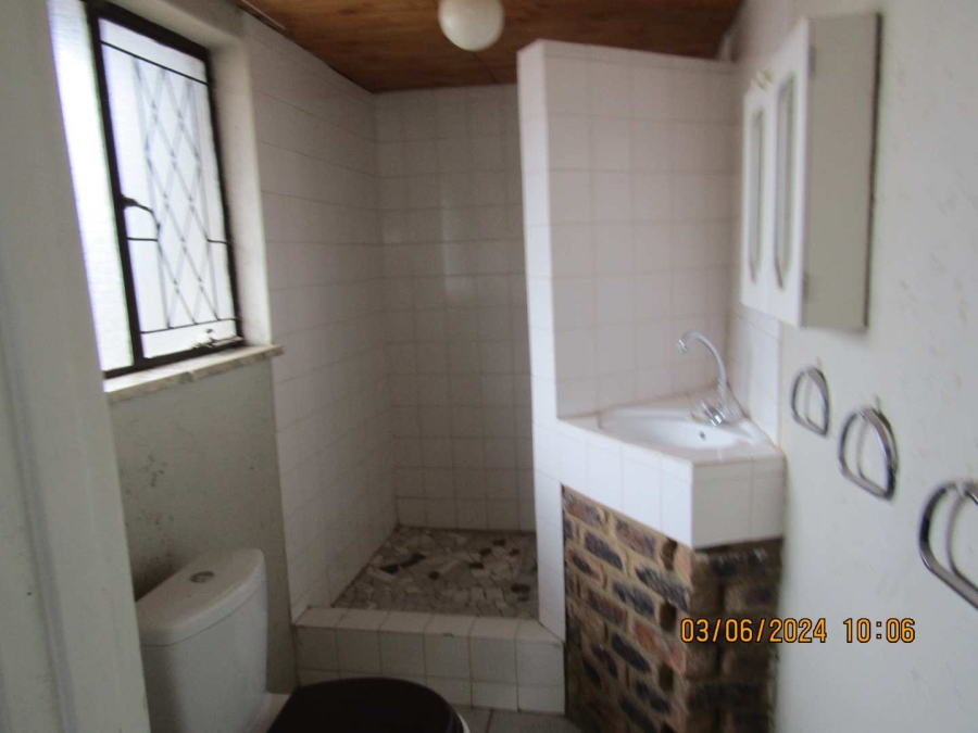 4 Bedroom Property for Sale in Vaaloewer Gauteng