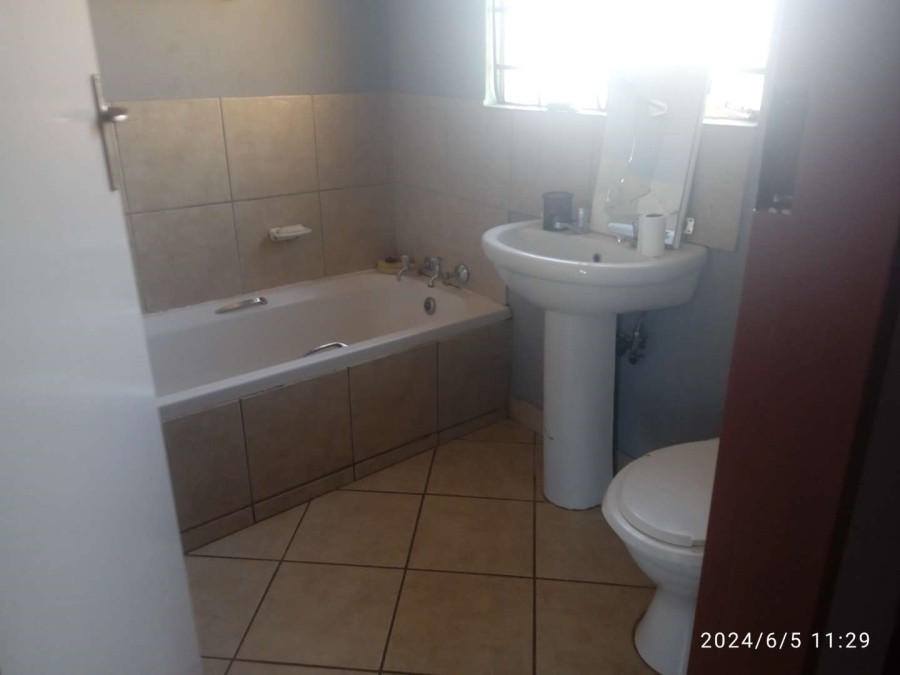 3 Bedroom Property for Sale in The Orchards Gauteng