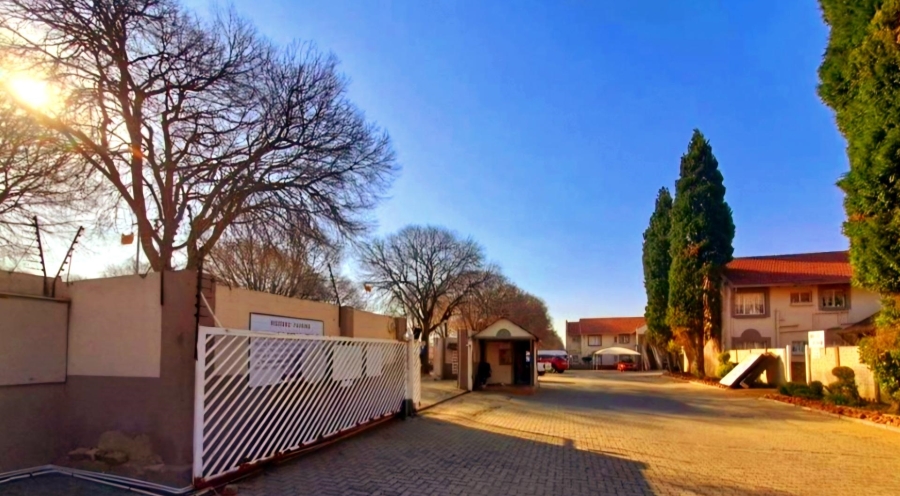 2 Bedroom Property for Sale in Rewlatch Gauteng