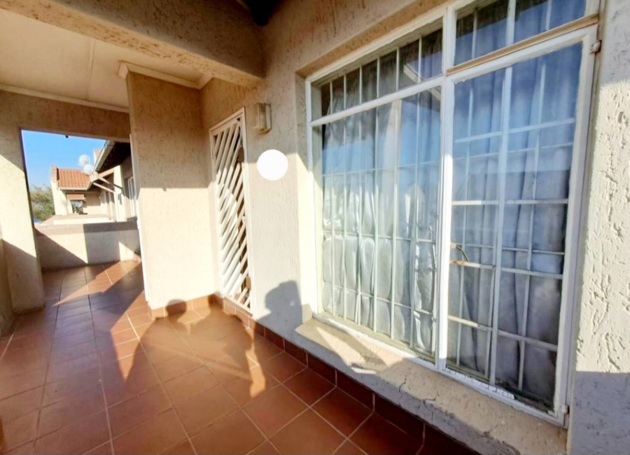 2 Bedroom Property for Sale in Rewlatch Gauteng