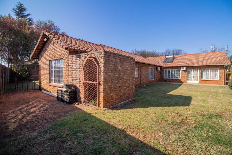 4 Bedroom Property for Sale in Dersley Gauteng