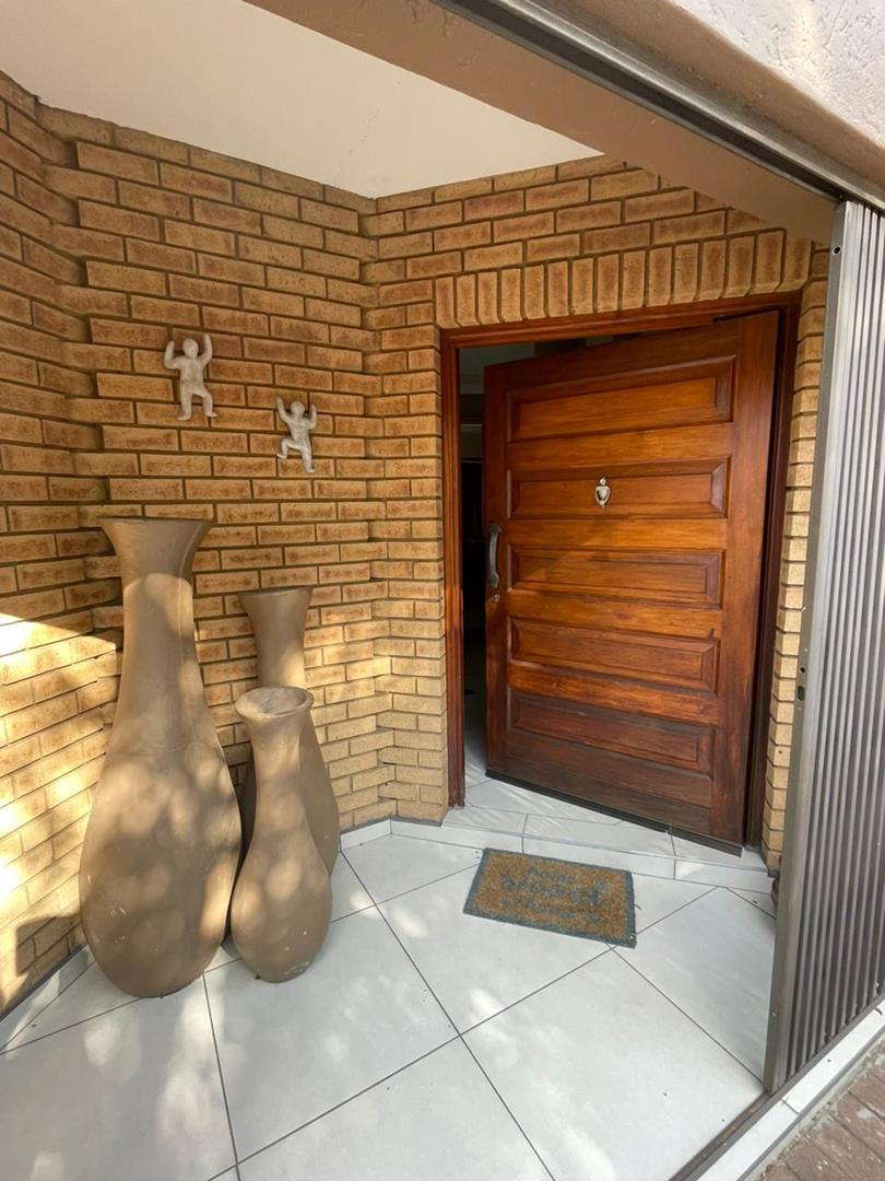 3 Bedroom Property for Sale in Bartlett Gauteng