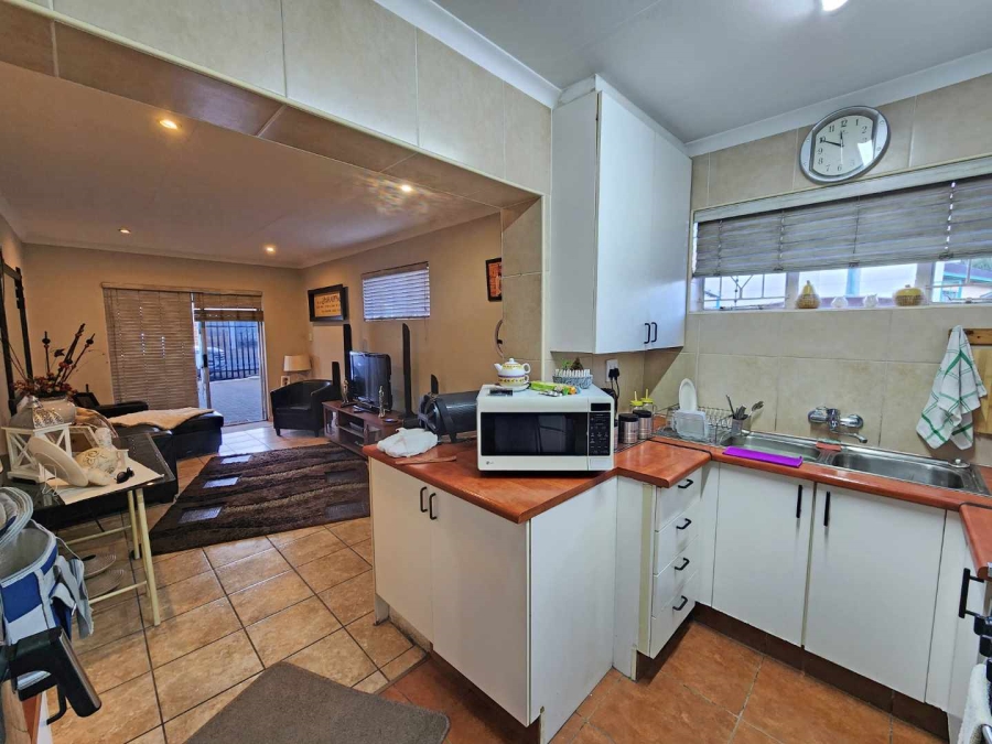 4 Bedroom Property for Sale in Randhart Gauteng