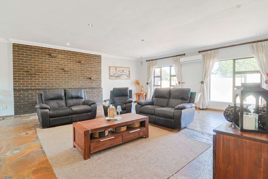 4 Bedroom Property for Sale in Randhart Gauteng