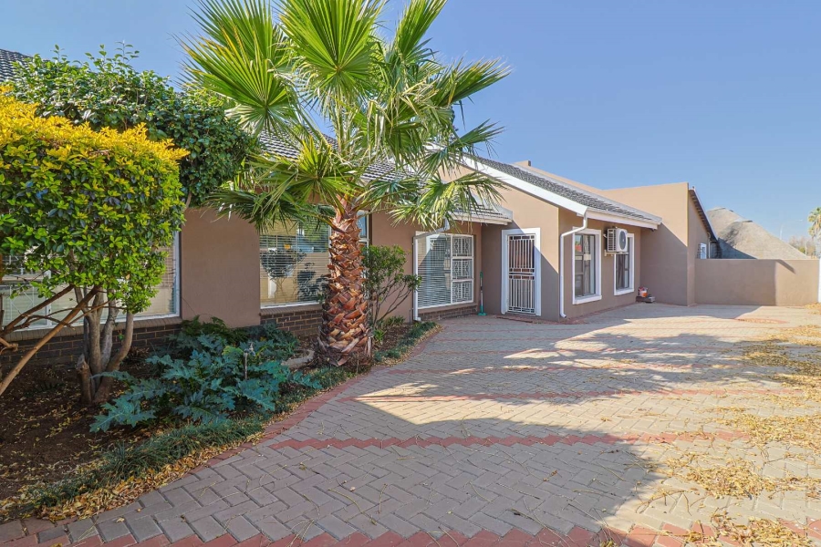 4 Bedroom Property for Sale in Randhart Gauteng