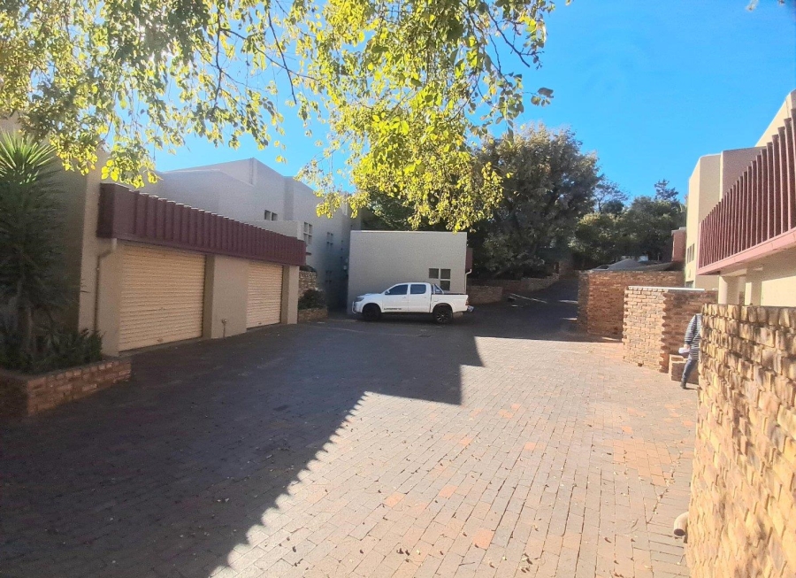 3 Bedroom Property for Sale in Bassonia Gauteng