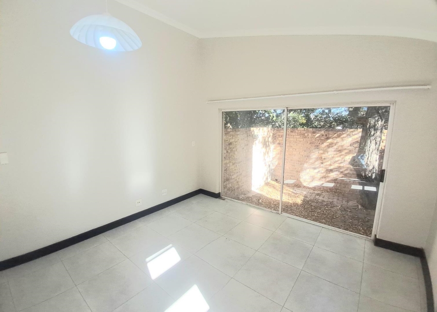 3 Bedroom Property for Sale in Bassonia Gauteng