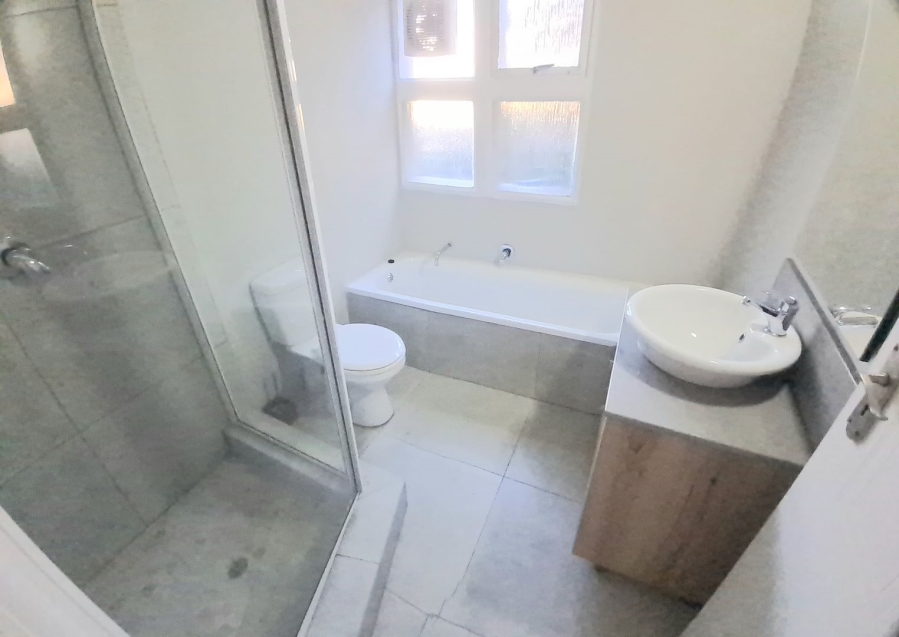 3 Bedroom Property for Sale in Bassonia Gauteng